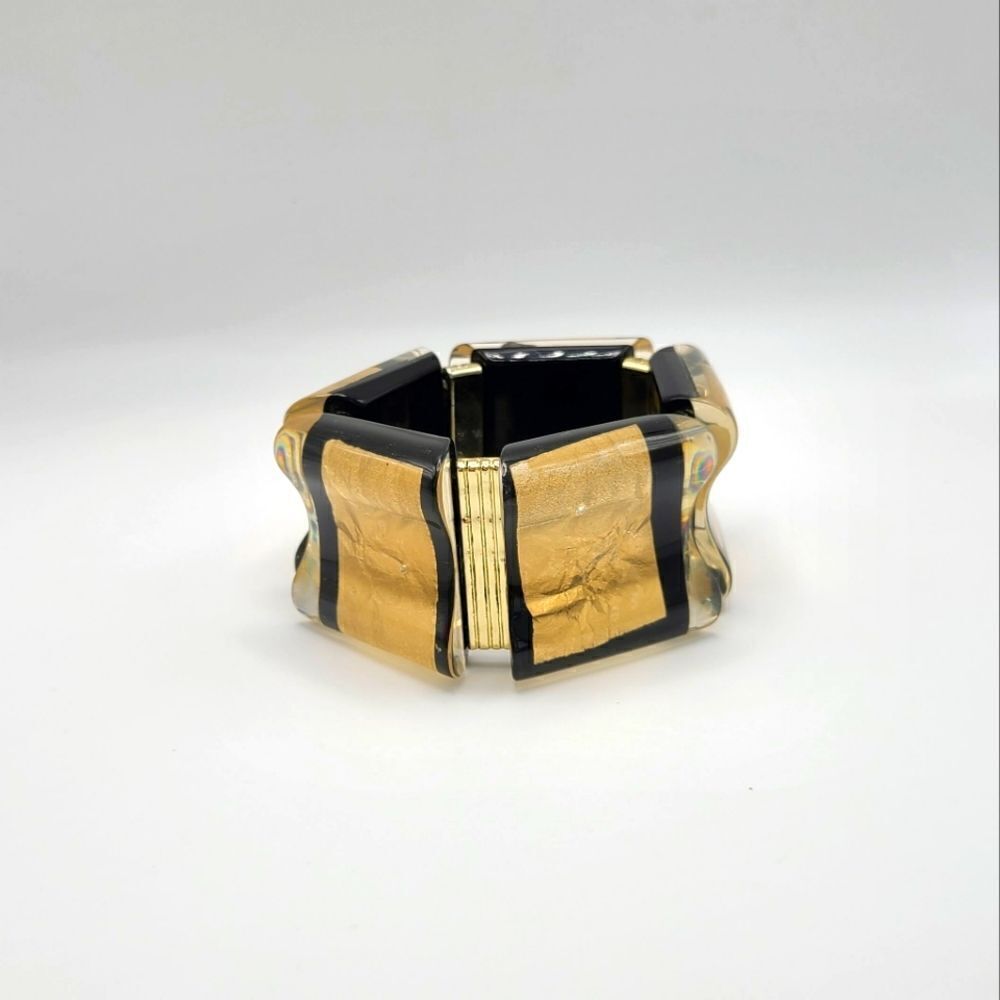 Stylish bracelet,  acrylic black and gold squares,  goldtone hardware,  stretchy